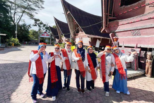 tour danau toba