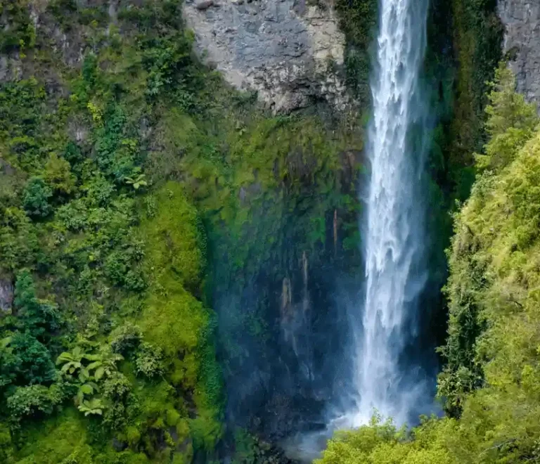 Air Terjun Sipiso-piso Danau Toba: Wisata Alam Terbaik